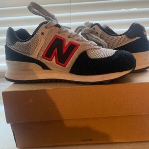 Preschool new balance sneakers